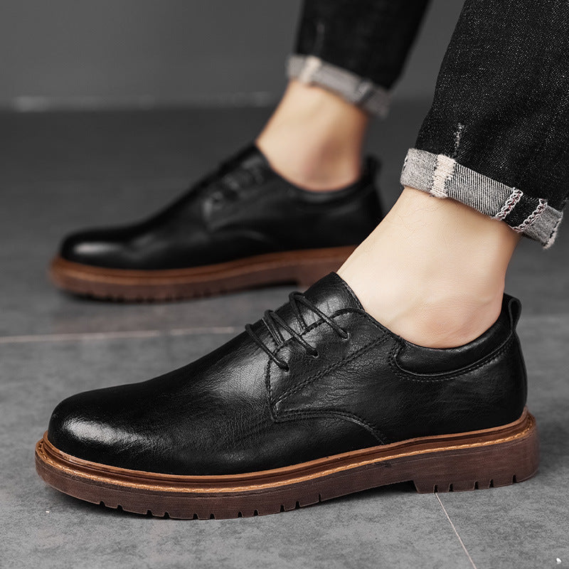 Costumes d'affaires et chaussures décontractées en cuir pour hommes
