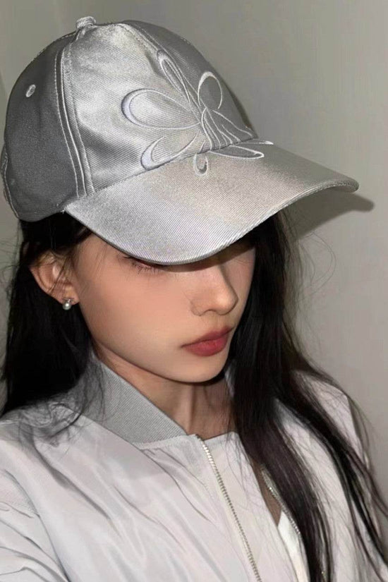 Casquette Argentée Brodée – Style Duckbill - Droxev
