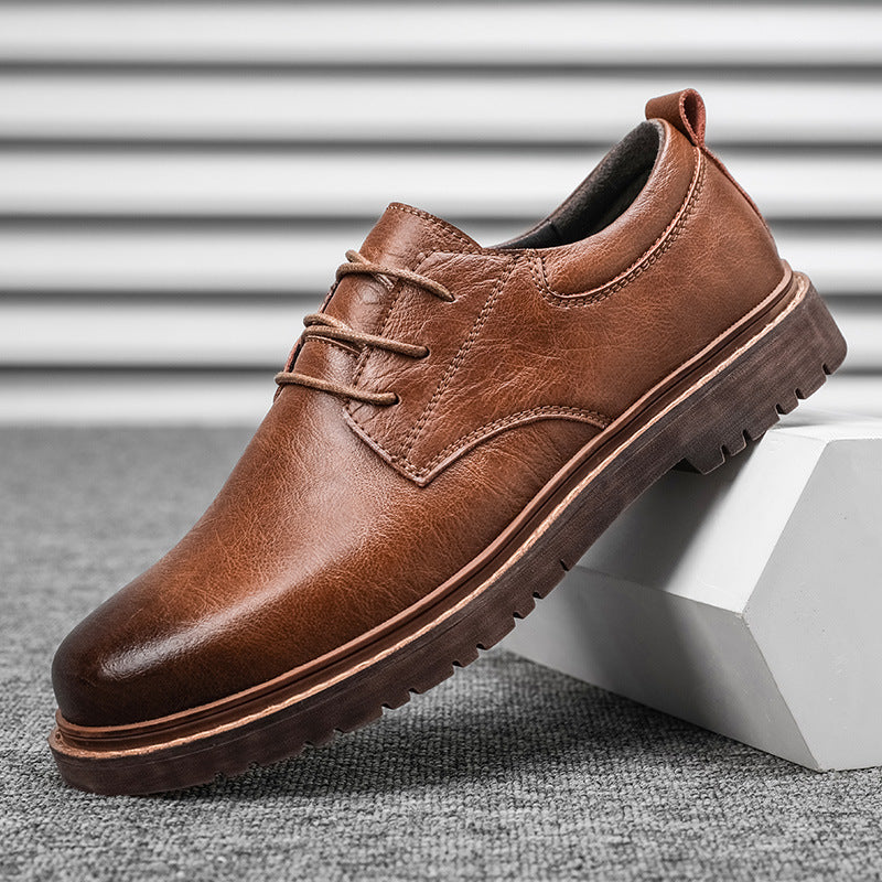 Costumes d'affaires et chaussures décontractées en cuir pour hommes