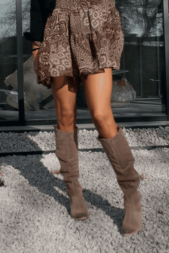 Bottes Élégantes en Suédine - Confort et Style Assurés - Droxev