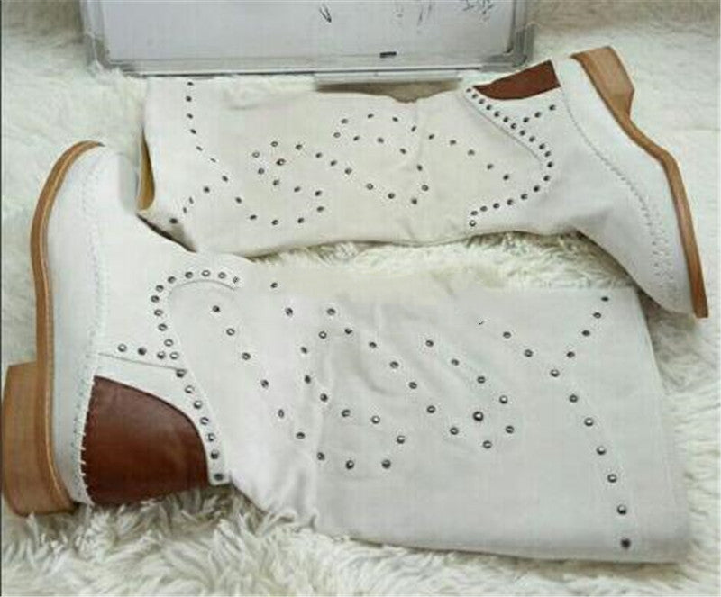 Bottes plates décontractées en daim de couleur unie à tête ronde et rivets plats jusqu'aux genoux